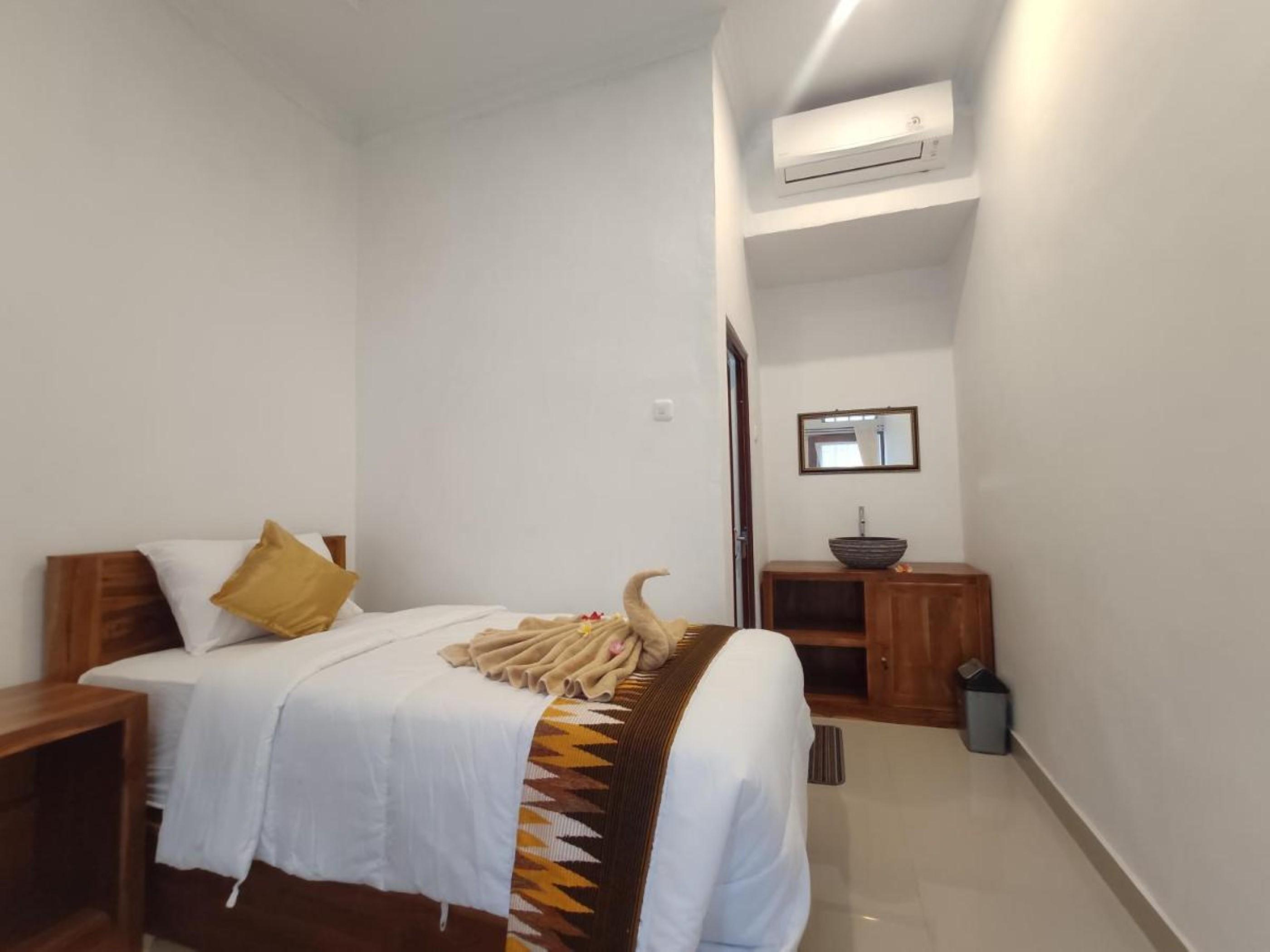 Gedhong Hostel Batununggul Exteriör bild