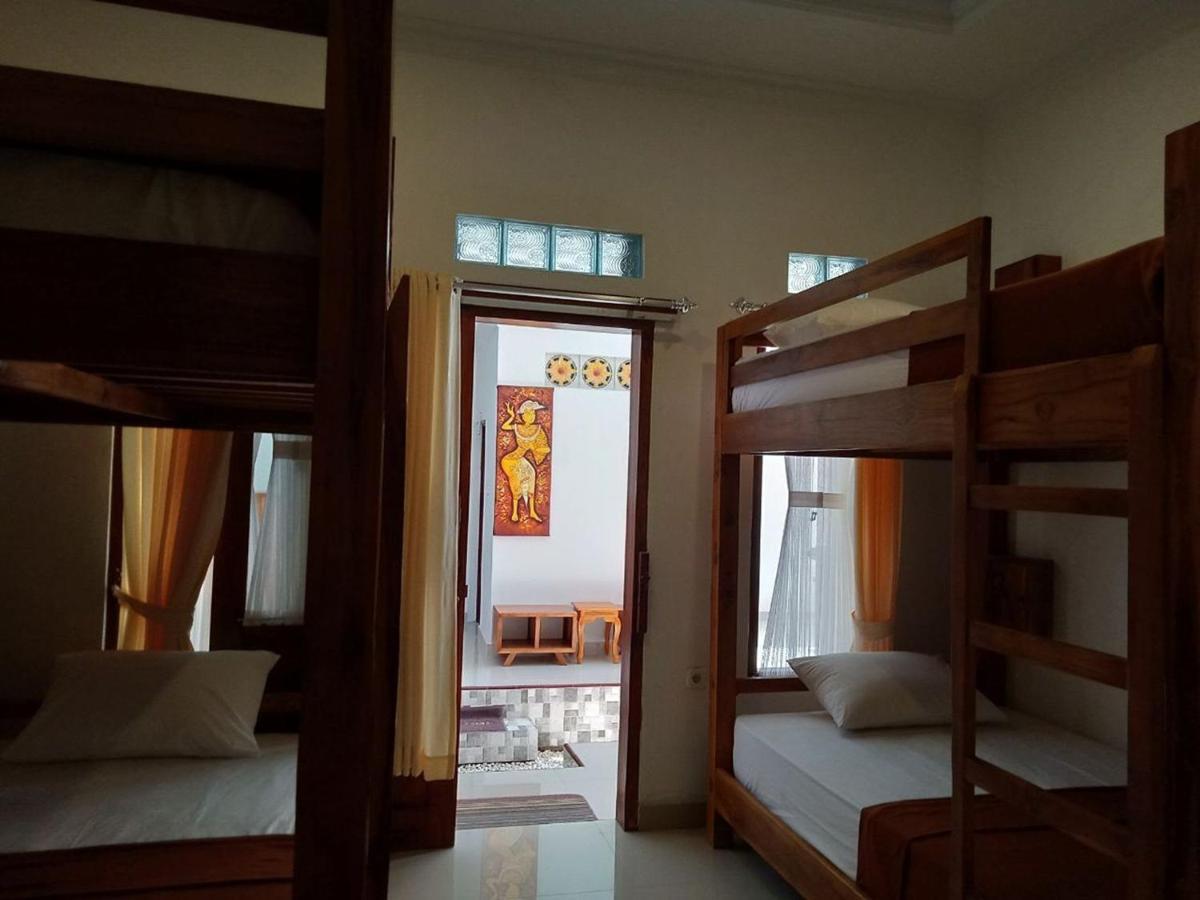 Gedhong Hostel Batununggul Exteriör bild