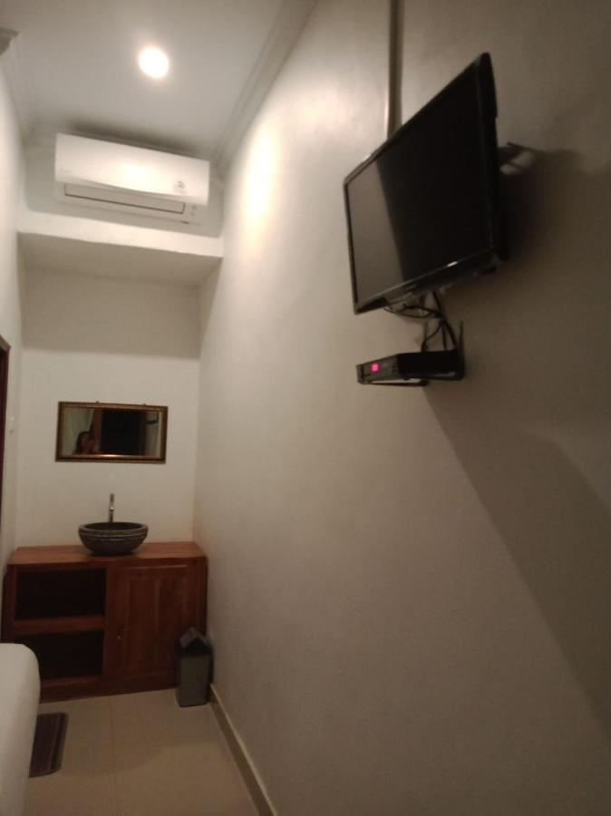 Gedhong Hostel Batununggul Exteriör bild