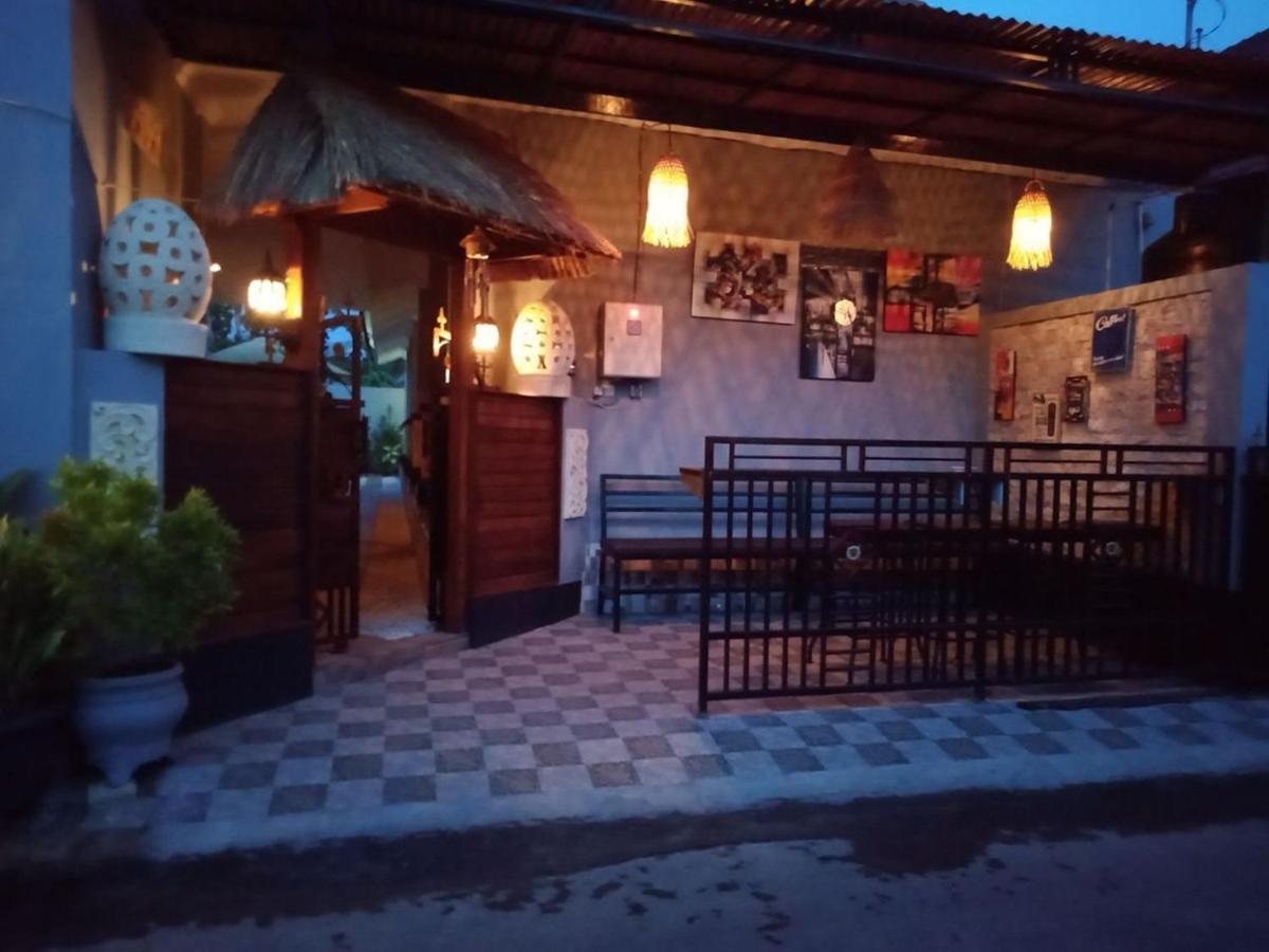 Gedhong Hostel Batununggul Exteriör bild