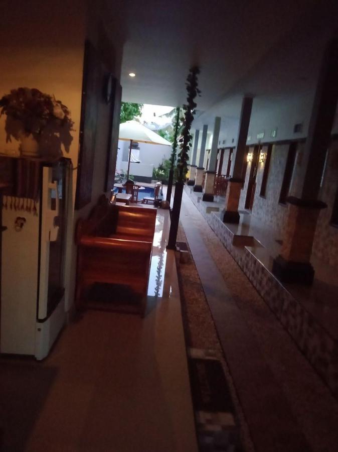 Gedhong Hostel Batununggul Exteriör bild
