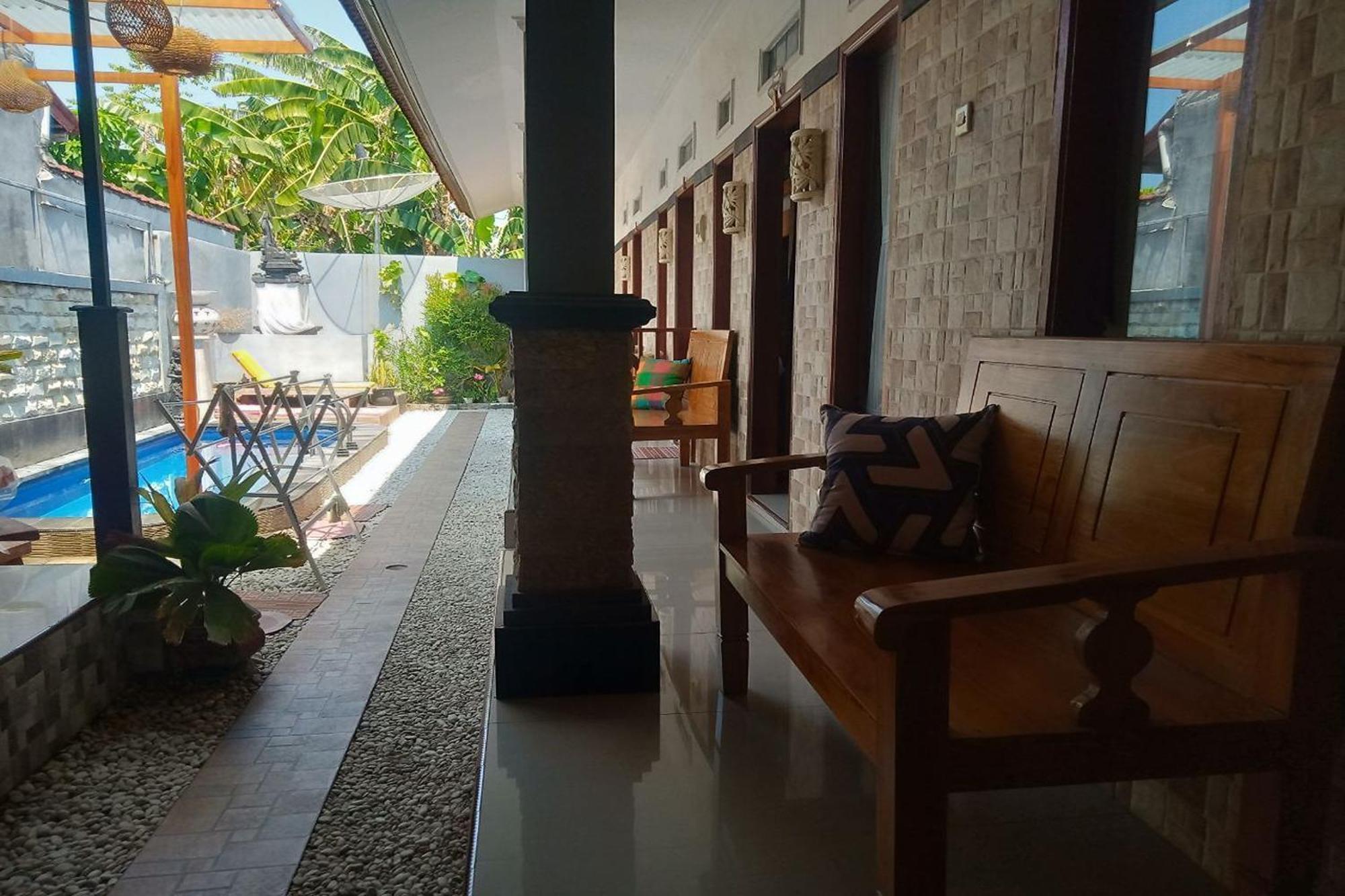 Gedhong Hostel Batununggul Exteriör bild